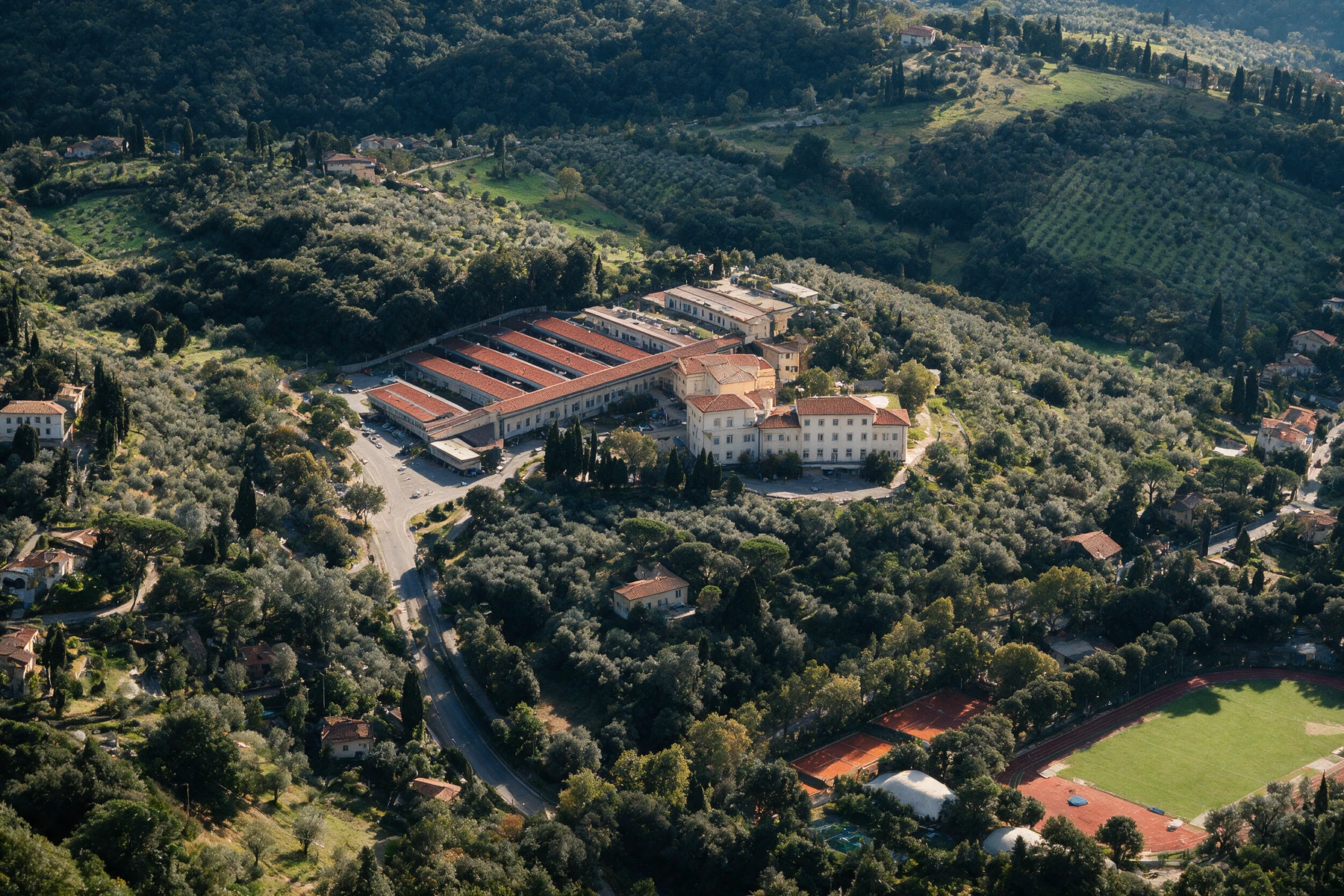 Vista aerea illustrativa dell’Ospedale Piero Palagi tra le colline di Firenze